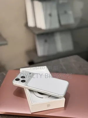 Apple iPhone 17 Pro Max 256GB Mpya Nyeupe