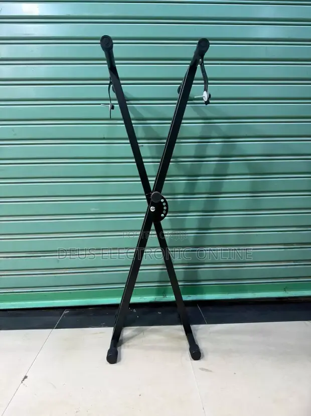 Yamaha Music Stand - 1