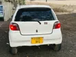 Toyota Vitz 2002 Nyeupe - 2