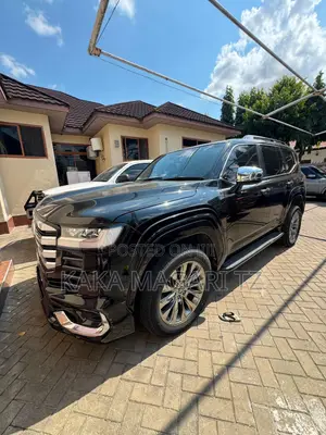 2023 Toyota Land Cruiser GXR 3.3L Diesel