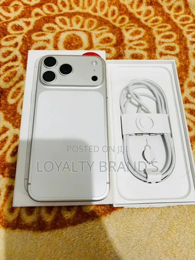 Apple iPhone 17 Pro Max 512GB Mpya Nyeupe - 1