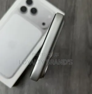 New Apple iPhone 17 Pro Max 512GB Silver