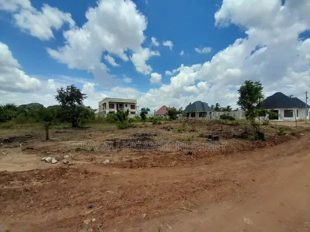 Land for Sale in Kigamboni Kisota - 1