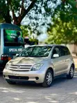 Toyota IST 2003 Gold - 2