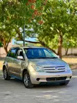 Toyota IST 2003 Gold - 3