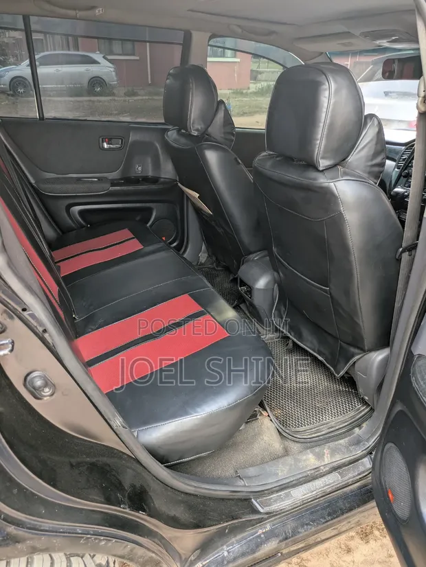 Toyota Kluger 2002 Black - 1