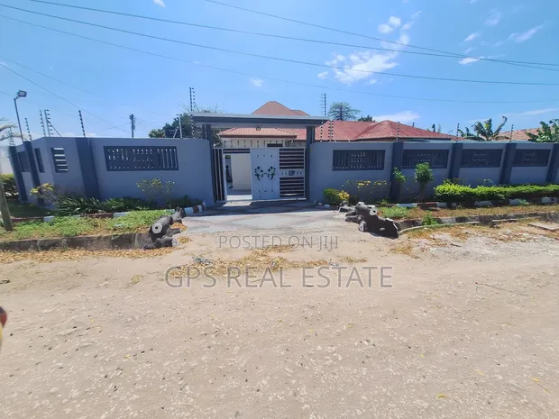 3 Bedroom House for Sale in Mbweni Maindi, Kinondoni - 1