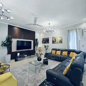 Furnished 4-Bedroom Villa for Rent in Oyster Bay