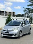 Toyota Ractis 2011 Silver - 4