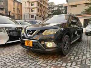 Nissan X-Trail 2014 Nyeusi