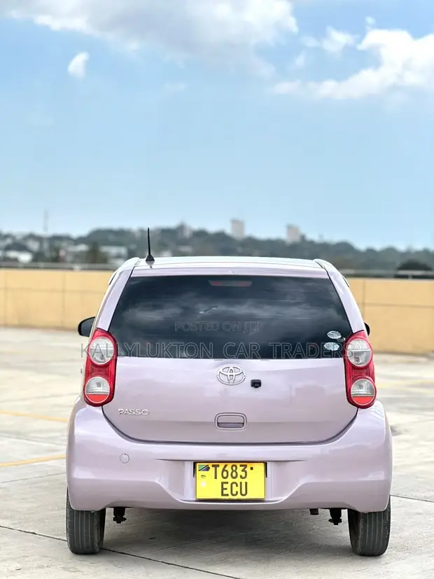 Toyota Passo 2011 - 1