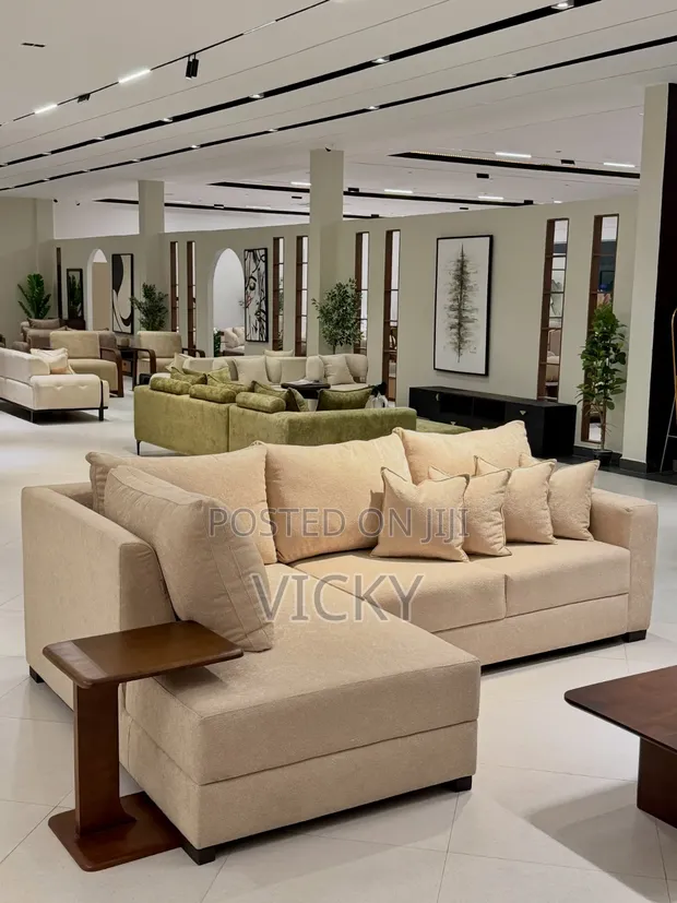 Sofa ya L-Shape Mpya - 700,000 TZS - 1