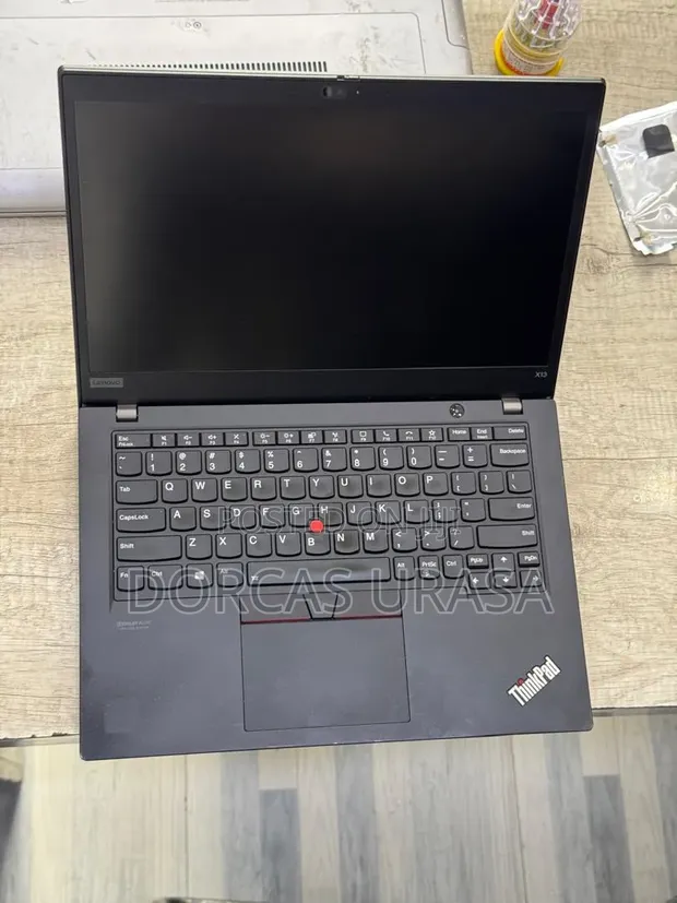 Laptopi ya Lenovo ThinkPad X131e - 16GB RAM, 256GB SSD, Intel Core i5 - 1