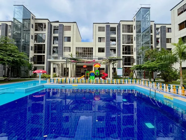 Furnished 4-Bedroom Apartment for Rent in Oyster Bay - 1