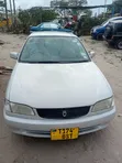 Toyota Corolla 2000 Nyeupe - 1