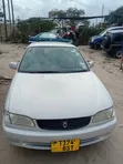 Toyota Corolla 2000 Nyeupe - 2