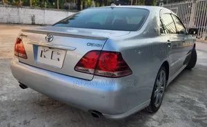 2009 Toyota Crown Athlete