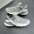 New Balance 990v6 Sneakers za Kawaida za Wanaume na Wanawake - 5