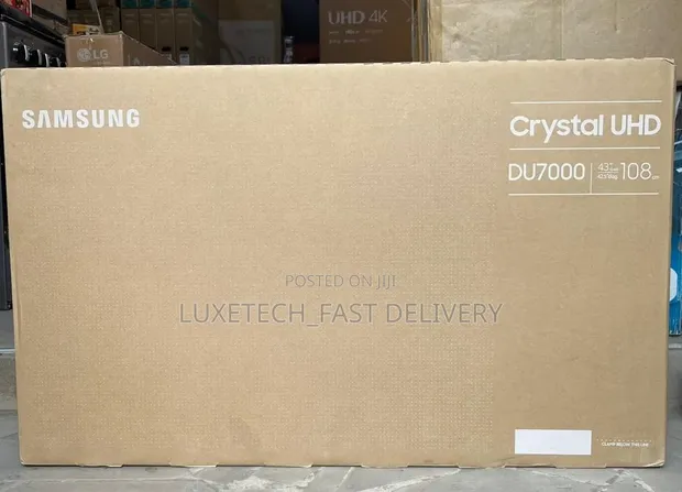 Samsung 43" DU7000 4K UHD Smart TV - 1