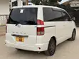 Toyota Noah 2005 - 3