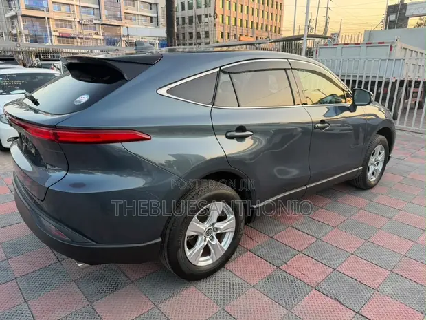 Toyota Harrier 2022 - Gray - 1
