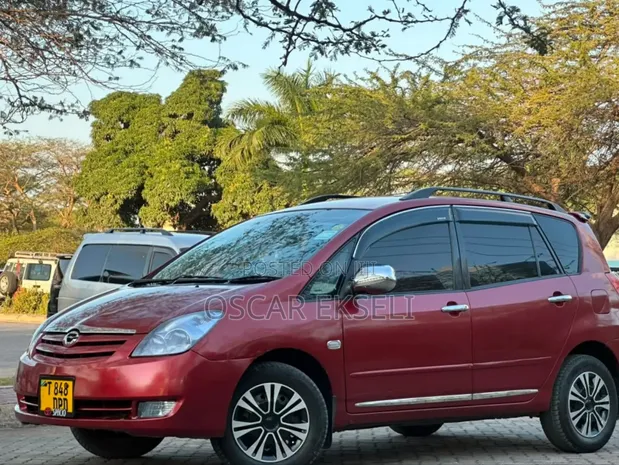Toyota Corolla Spacio 2006 Maroon - 1