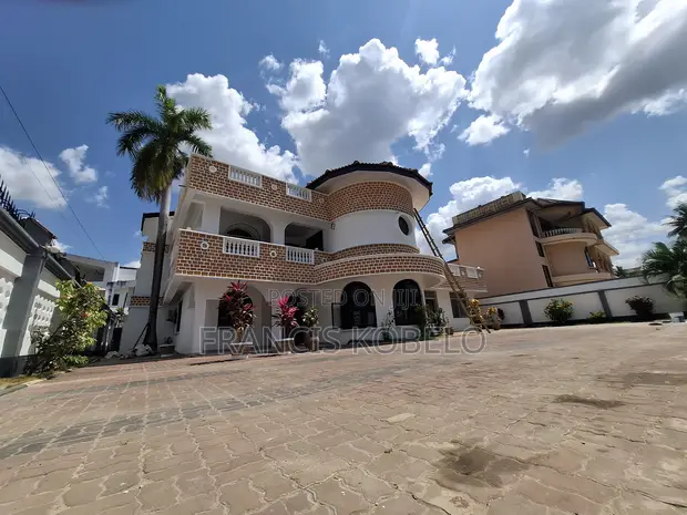 5 Bedroom House for Rent in Mikocheni - 1