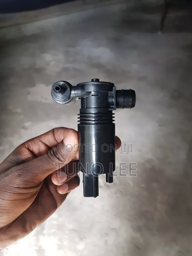 Original Land Rover Windscreen Washer Pump - 1