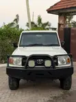 Toyota Land Cruiser 79 Series 2014 White - 4