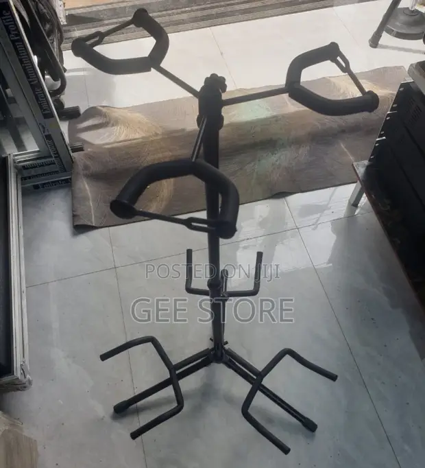 Adjustable Triple Guitar Stand - 1