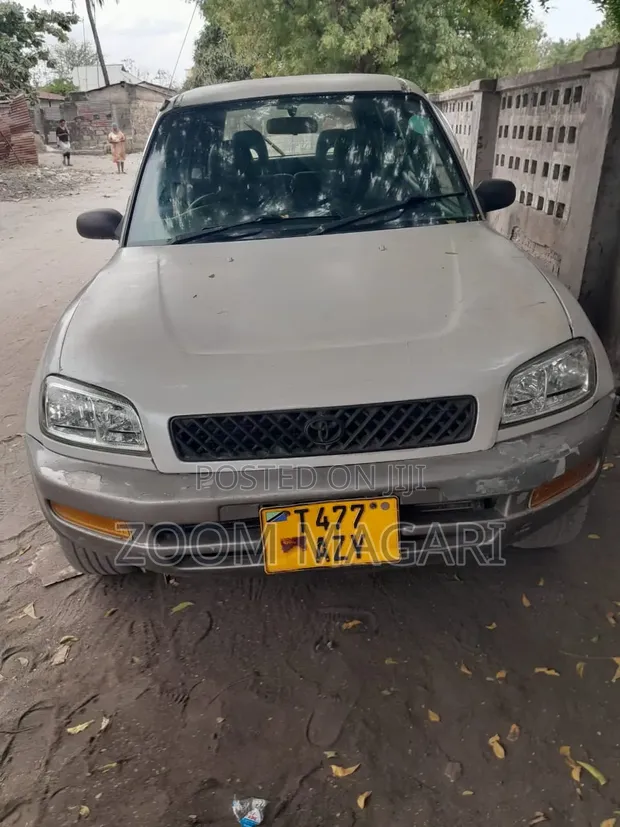 Toyota RAV4 1999 Off-White - 1
