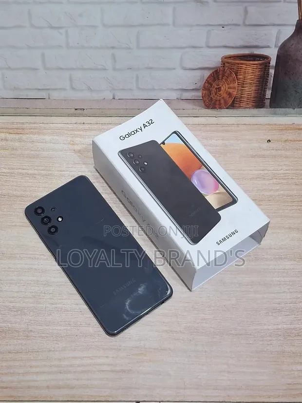 New Samsung Galaxy A32 5G 128GB - 1