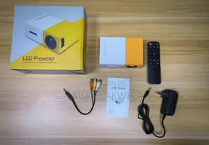 Mini Projector XGA Y8 - Brand New