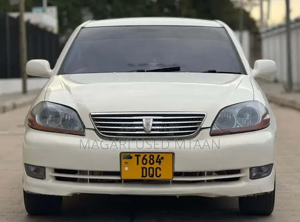 Toyota Mark II 2004 Pearl - 1