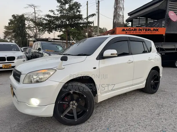 Toyota RAV4 2.0 4x4 2007 White - 1