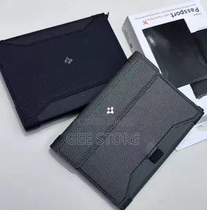 Spigen Universal Passport Holder