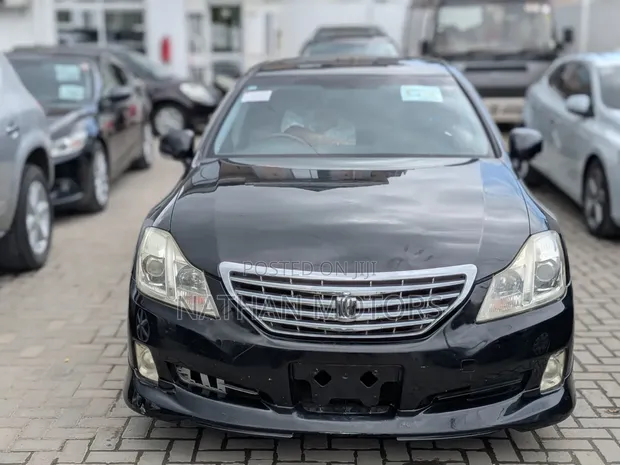 Toyota Crown 2010 Black - 1