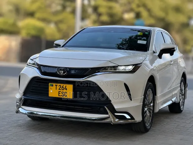 2020 Toyota Harrier Z-Package - 1