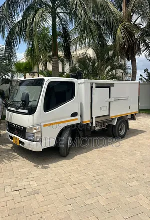 Mitsubishi Canter Freezer Truck 2008