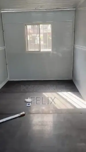 Folding House/Booth