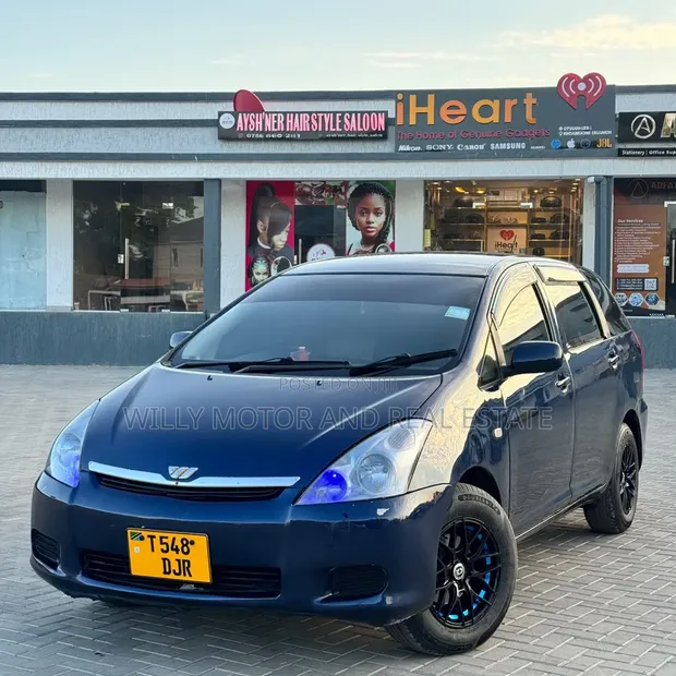 Toyota Wish 2004 Blue - 1