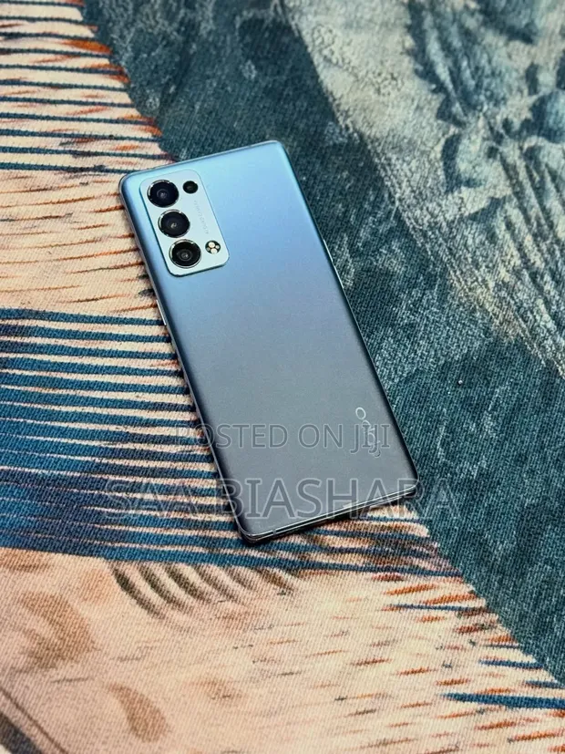 Oppo Reno6 Pro 5G 256GB Blue - 1
