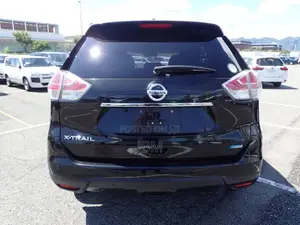 Nissan X-Trail 2.0 Petrol AWD 2016 Nyeusi