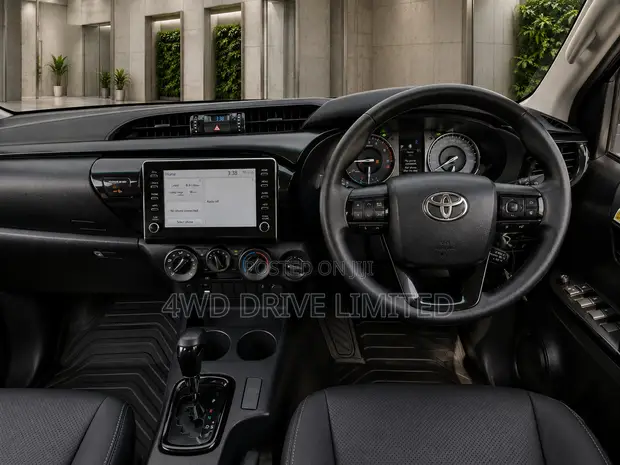Toyota Hilux 2023 2.8 Diesel Turbo - 1