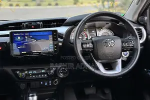 Toyota Hilux Double Cab 2023 - Haijisajili