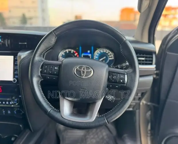 2023 Toyota Fortuner VX 2.8L Diesel - 1