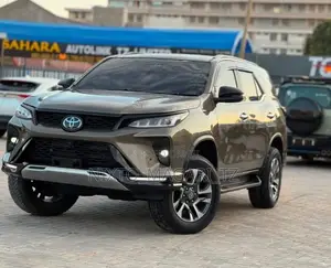 2023 Toyota Fortuner VX 2.8L Diesel
