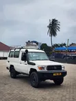 Toyota Land Cruiser 2007 White - 1