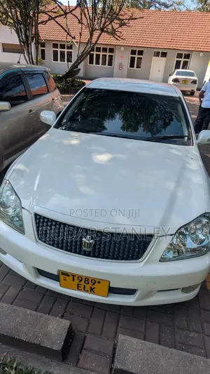 Toyota Crown 2007 - White