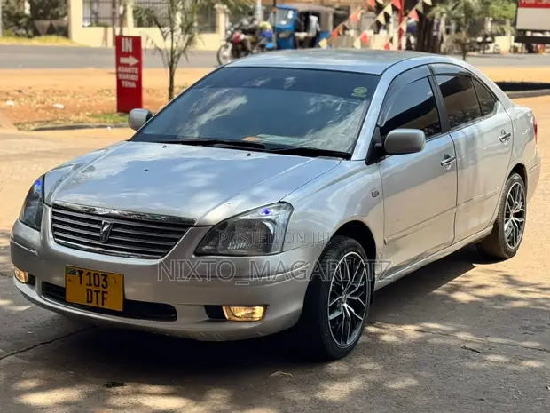 Toyota Premio 1.8 AWD 2004 Silver - 1